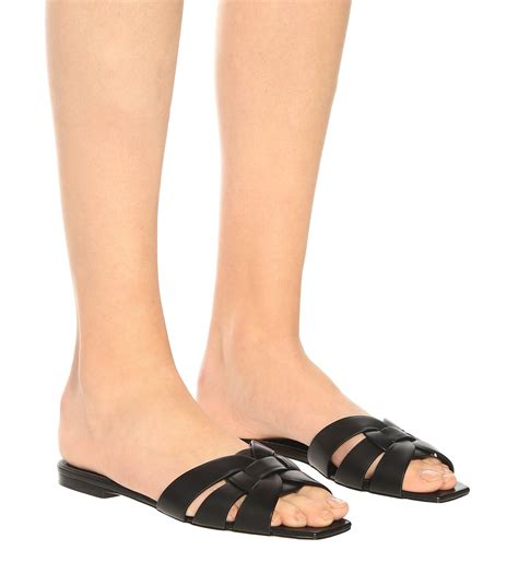 Tribute Nu Pieds 05 leather sandals in black 